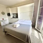 ApartHotel Riviera - LA MAISON LINDA - Old Town - Studio AC - Sea View - 50m Promenade des Anglais